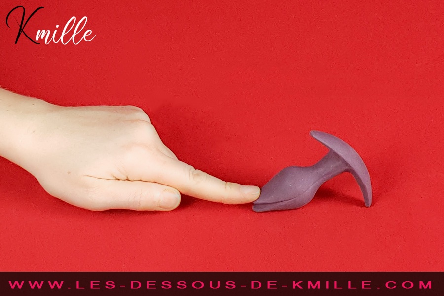 Les tests de Kmille - Le plug anal Bootie Fem, de Fun Factory. Kmille teste le plug anal Bootie Fem, de Fun Factory.